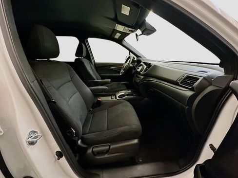 Used 2022 Honda Pilot Sport image 32