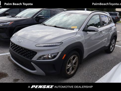 Used 2022 Hyundai Kona SEL FWD image 1