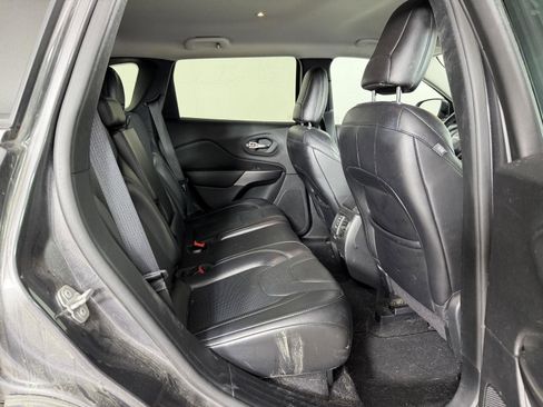 Used 2021 Jeep Cherokee Latitude Lux AWD/4WD image 14