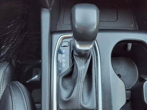 Used 2020 Hyundai Santa Fe Limited FWD image 12