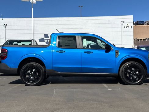 New 2025 Ford Maverick Lariat w/ Black Appearance Package image 2