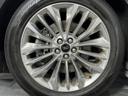 Used 2020 Ford Edge Titanium w/ Equipment Group 301A AWD/4WD image 14