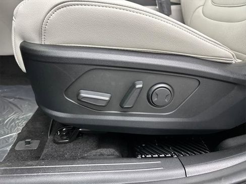 New 2026 Hyundai Tucson Limited image 10