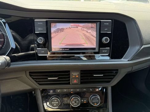 Used 2019 Volkswagen Jetta GLI FWD image 15