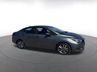 Used 2025 Nissan Versa SV video 2