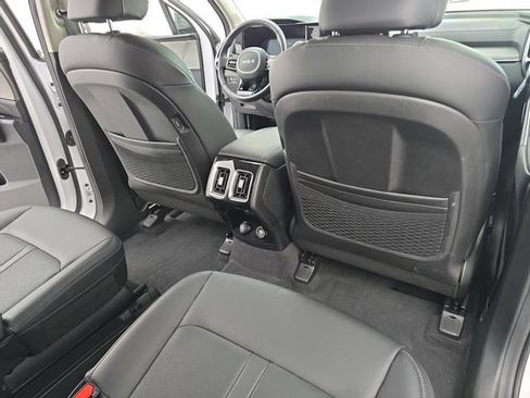 Used 2023 Kia Sorento SX FWD image 11