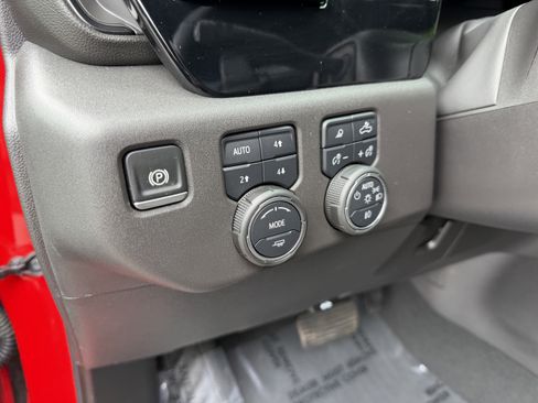 Used 2024 Chevrolet Silverado 1500 ZR2 w/ ZR2 Bison Edition AWD/4WD image 13