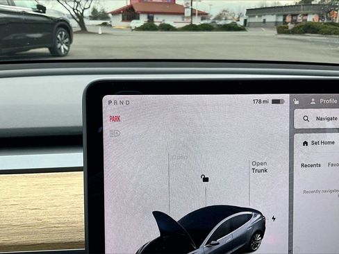 Used 2020 Tesla Model 3 Long Range image 20