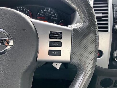 Used 2016 Nissan Frontier SV image 24