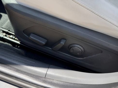 Used 2024 Hyundai Sonata SEL w/ Convenience Package FWD image 6