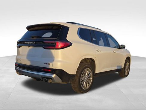 New 2026 GMC Acadia Denali w/ Super Cruise Package image 16