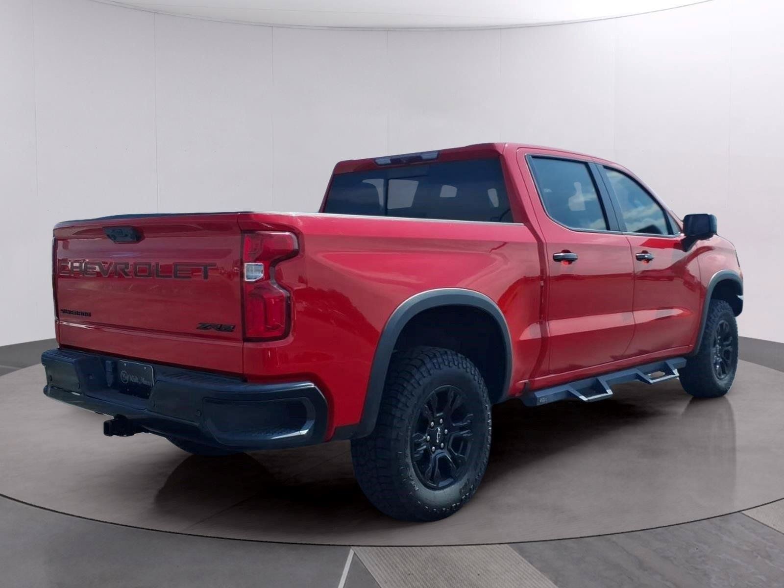 Used 2023 Chevrolet Silverado 1500 ZR2 w/ LPO, Dark Essentials Package AWD/4WD image 5