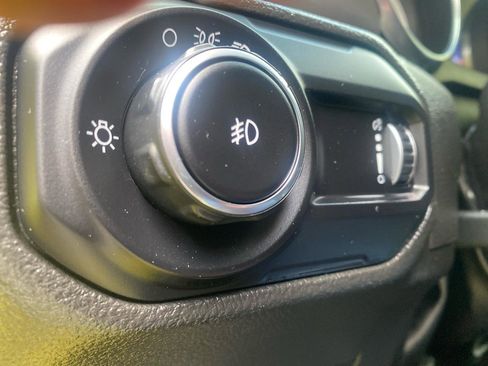 Used 2023 Jeep Wrangler Unlimited Sport image 21