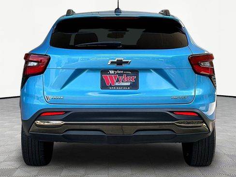 Used 2025 Chevrolet Trax ACTIV FWD image 5