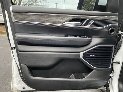 Used 2022 Jeep Wagoneer Series II image 15