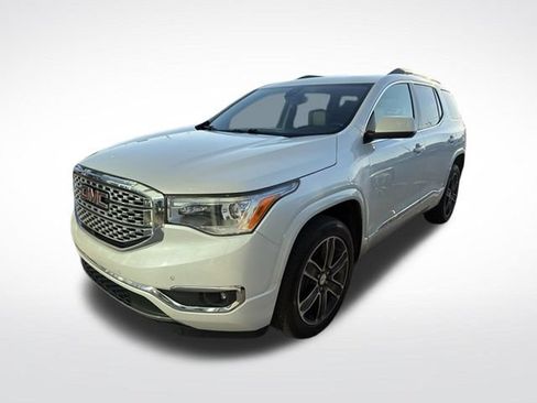 Used 2019 GMC Acadia Denali w/ Technology Package AWD/4WD image 2