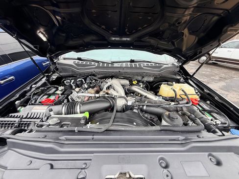 Used 2021 Ford F250 Lariat w/ Chrome Package image 43