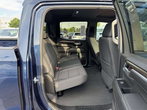 Used 2022 Chevrolet Silverado 1500 LT AWD/4WD image 15