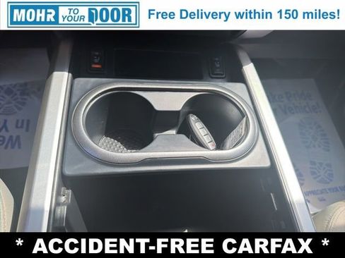 Used 2020 Nissan Titan SV w/ SV Convenience Package image 24