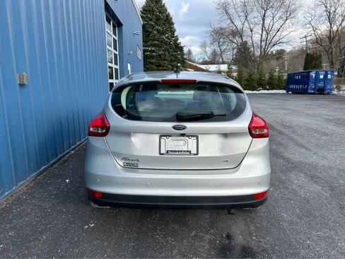Used 2016 Ford Focus SE w/ Equipment Group 201A image 13