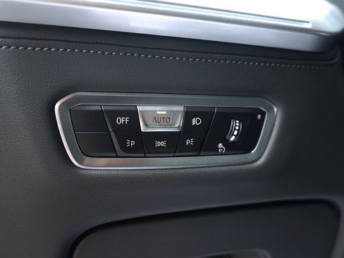 Used 2023 BMW XM AWD/4WD image 17