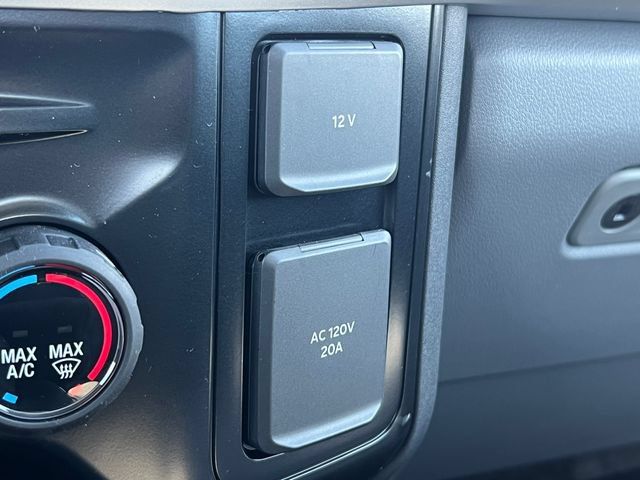 New 2026 Ford F250 XLT w/ FX4 Off-Road Package AWD/4WD image 24