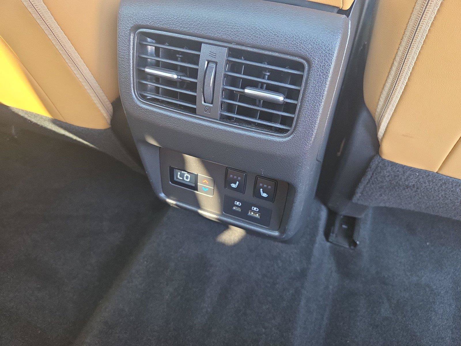 Used 2021 Nissan Rogue Platinum FWD image 38