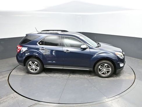 Used 2017 Chevrolet Equinox Premier w/ Enhanced Convenience Package image 30