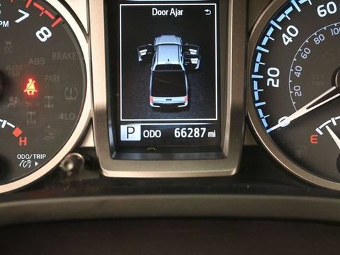 Used 2023 Toyota Tacoma SR5 w/ Technology Package RWD image 20
