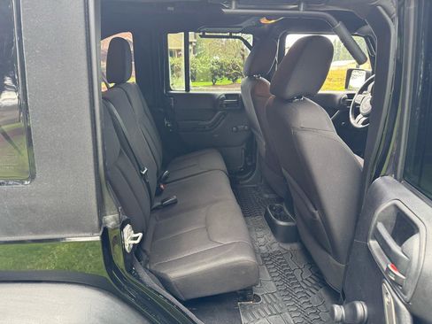Used 2015 Jeep Wrangler Unlimited Sport image 14