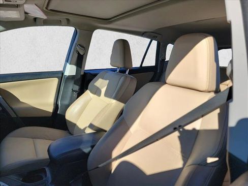 Used 2014 Toyota RAV4 Limited image 13