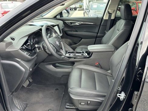 Used 2023 Buick Envision Essence image 10