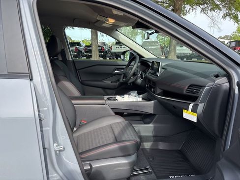 New 2026 Nissan Rogue SV AWD/4WD image 18