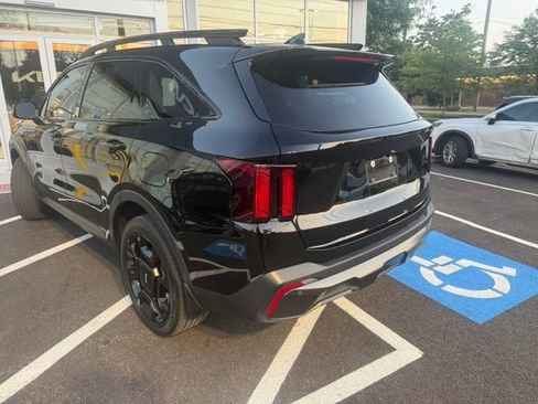 Certified 2024 Kia Sorento X-Line EX AWD/4WD image 4
