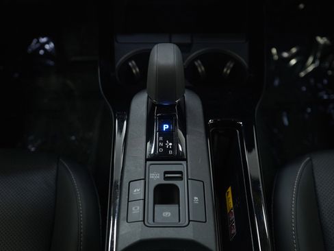 Used 2024 Toyota Prius XLE image 16