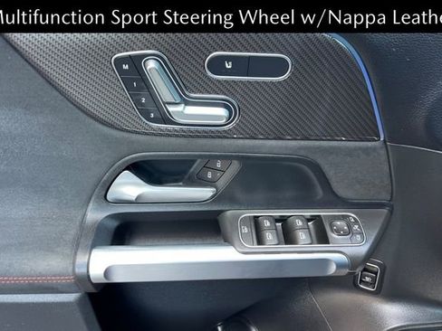 Used 2024 Mercedes-Benz GLB 250 image 11