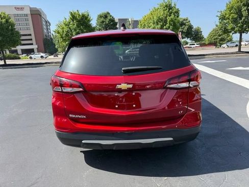 Used 2024 Chevrolet Equinox LT w/ LPO, Floor Liner Package FWD image 6