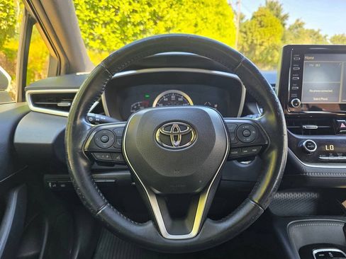 Used 2019 Toyota Corolla SE w/ SE Option Package FWD image 19