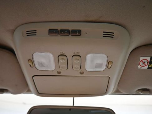 Used 2004 Toyota Land Cruiser AWD/4WD image 24