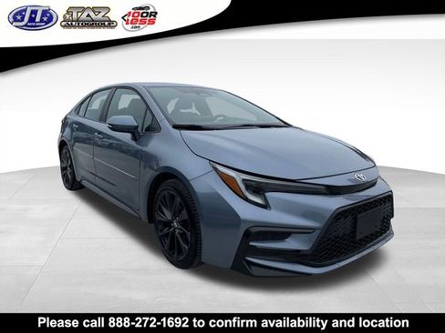 Used 2024 Toyota Corolla SE w/ SE Convenience Package image 1
