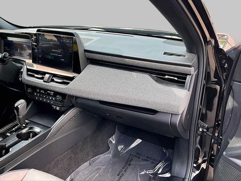 Certified 2026 Subaru Outback Premium AWD/4WD image 18