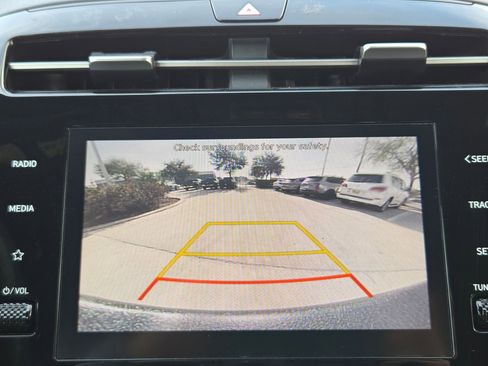 Used 2023 Hyundai Santa Cruz SEL image 17