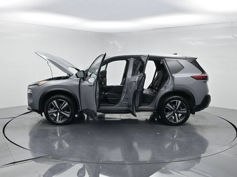 Used 2023 Nissan Rogue Platinum w/ Platinum Premium Package AWD/4WD image 28