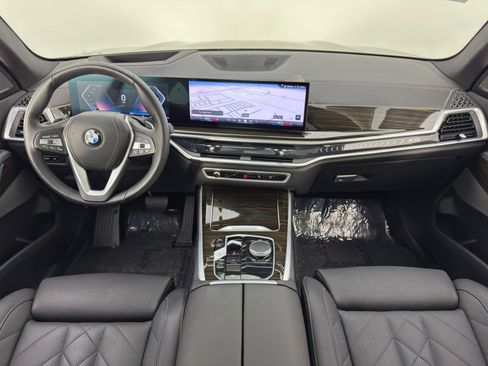 Used 2024 BMW X5 sDrive40i w/ Premium Package image 13