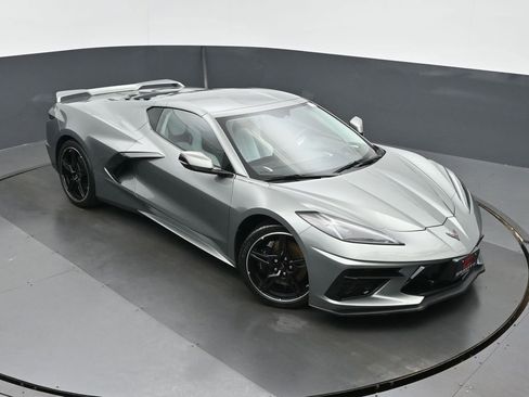 Used 2022 Chevrolet Corvette Stingray w/ Z51 Performance Package image 31