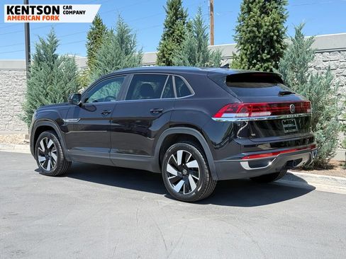 Used 2025 Volkswagen Atlas Cross Sport SE AWD/4WD image 5