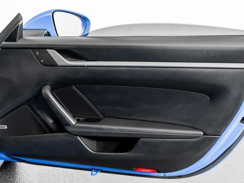 Used 2022 Porsche 911 Carrera image 46