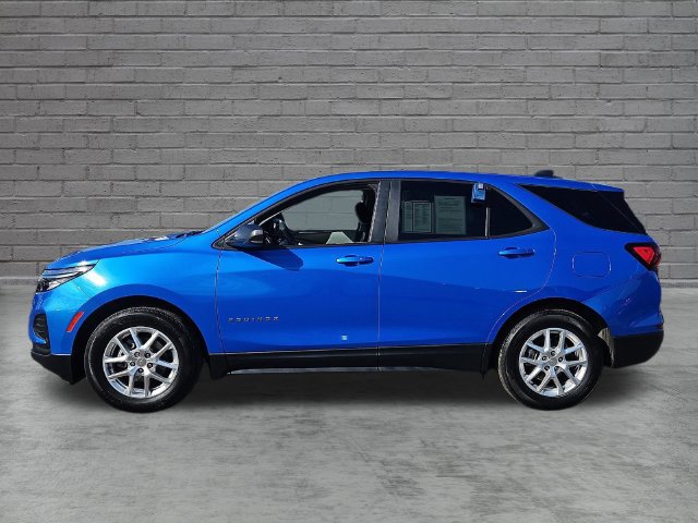Used 2024 Chevrolet Equinox LS w/ LS Convenience Package FWD image 2