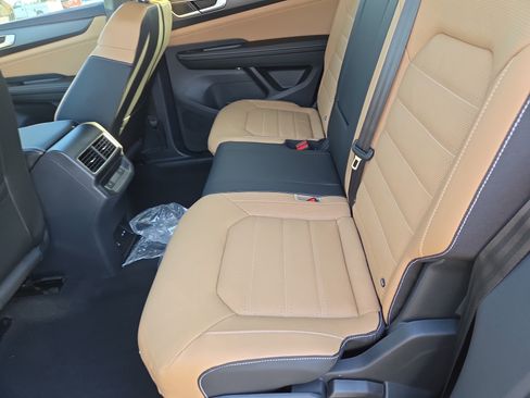 New 2026 Volkswagen Atlas Cross Sport SEL R-Line image 6