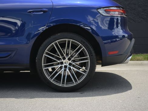 Certified 2026 Porsche Macan AWD/4WD image 45
